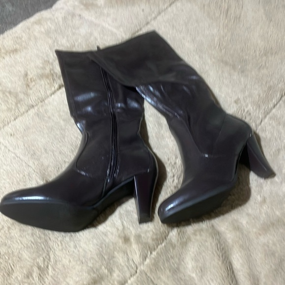 NWB. Never worn. Croft &Barrow knee high boots. Size 7.5 - Picture 1 of 7